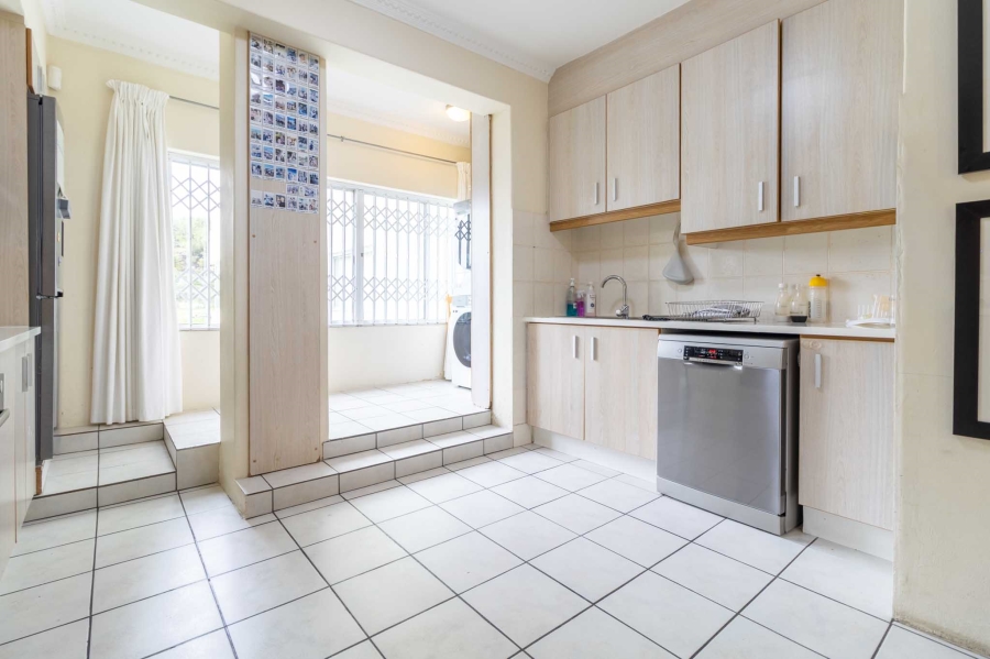 2 Bedroom Property for Sale in Mouille Point Western Cape